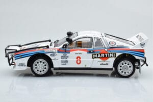 Lancia 037 Martini #8 A. Bettega / M. Perissinot Safari Rally 1985 Kyosho 1:18 08306J メタル - 画像 5/8