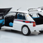 Lancia Delta HF Integrale 6 ホワイト Kyosho 1:18 - image 3 of 8