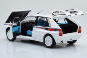 Lancia Delta HF Integrale 6 ホワイト Kyosho 1:18 08344E メタル - 画像 3/8
