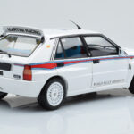 Lancia Delta HF Integrale 6 ホワイト Kyosho 1:18 - image 4 of 8