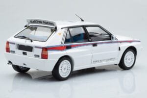 Lancia Delta HF Integrale 6 ホワイト Kyosho 1:18 08344E メタル - 画像 4/8