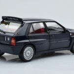 Lancia Delta HF Integrale Club Italia ブルー Kyosho 1:18 - image 4 of 8