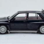 Lancia Delta HF Integrale Club Italia ブルー Kyosho 1:18 - image 5 of 8