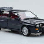 Lancia Delta HF Integrale Club Italia ブルー Kyosho 1:18 - image 6 of 8