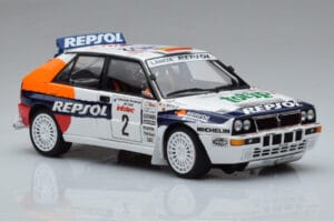 Lancia Delta HF Integrale Evoluzione #2 C. Sainz / L. Moya Tour de Corse 1993 Kyosho 1:18 08348J メタル - 画像 5/9