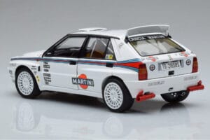 Lancia Delta HF Integrale Evoluzione Test Car Kyosho 1:18 08348G メタル - 画像 6/9