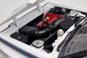 Lancia Delta HF Integrale Evoluzione Test Car Kyosho 1:18 08348G メタル - 画像 8/9