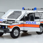 Land Rover Range Rover ポリス Almost Real 1:18 - image 2 of 9