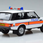 Land Rover Range Rover ポリス Almost Real 1:18 - image 3 of 9
