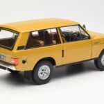Land Rover Range Rover Classic イエロー Almost Real 1:18 - image 3 of 8