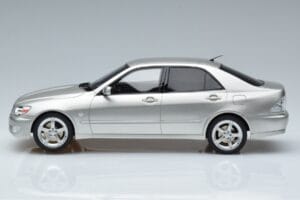 Lexus IS200 XE10 シルバー Otto 1:18 OT991 レジン - 画像 3/6