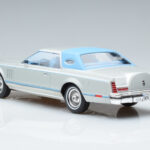 Lincoln Continental Mark V シルバー MCG 1:18 - image 5 of 6