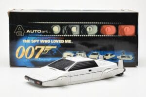 Lotus Esprit Type 79 James Bond The Spy Who Loved Me Submarine ホワイト AUTOart 1:18 75306 メタル - 画像 2/8