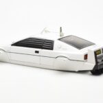 Lotus Esprit Type 79 James Bond The Spy Who Loved Me Submarine ホワイト AUTOart 1:18 - image 4 of 8