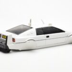 Lotus Esprit Type 79 James Bond The Spy Who Loved Me Submarine ホワイト AUTOart 1:18 - image 5 of 8