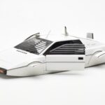 Lotus Esprit Type 79 James Bond The Spy Who Loved Me Submarine ホワイト AUTOart 1:18 - image 8 of 8