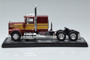 Marmon CHDT レッドゴールド IXO 1:43 TR157 メタル - 画像 3/6