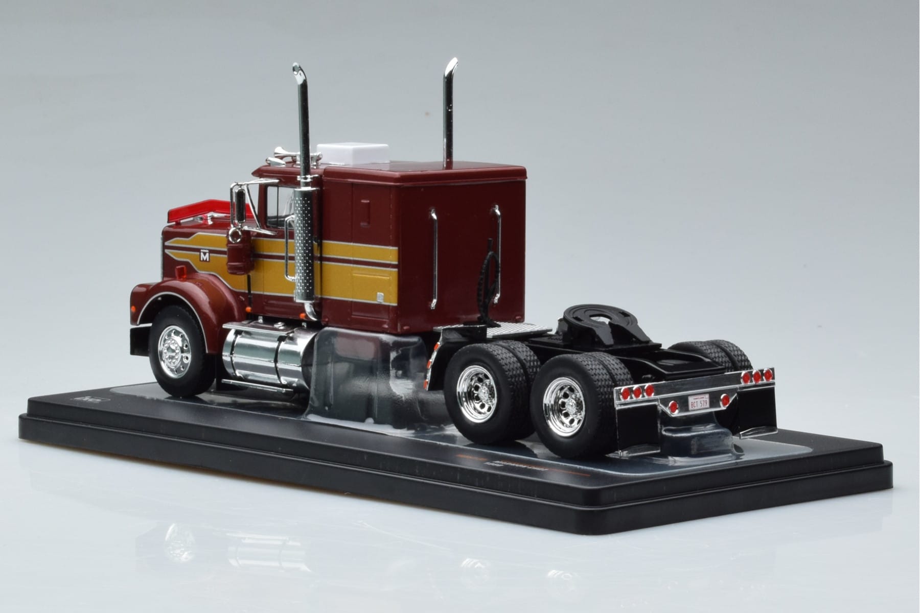 Marmon CHDT レッドゴールド IXO 1:43 TR157 メタル - 画像 5/6