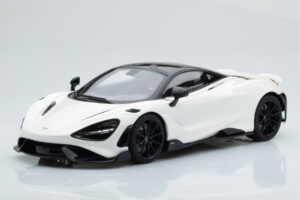 McLaren 765LT ホワイト GT Spirit 1:18
