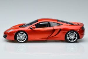 McLaren MP4-12C スティグ Top Gear フィギュア付き Minichamps 1:18 519101330 メタル - 画像 4/7