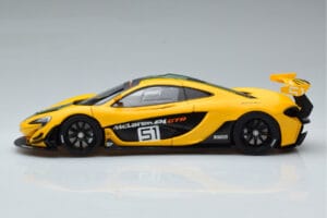 McLaren P1 GTR イエロー グリーンストライプ AUTOart 1:18 81544 コンポジット - 画像 4/7