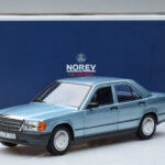 Mercedes 190E W201 ライトブルー Norev 1:18 - image 7 of 7