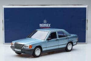 Mercedes 190E W201 ライトブルー Norev 1:18 183828 メタル - 画像 7/7