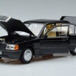 Mercedes 190 E W201 リミテッドエディション Norev 1:18 183823 メタル - image 2 of 10