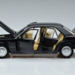 Mercedes 190 E W201 リミテッドエディション Norev 1:18 183823 メタル - image 4 of 10