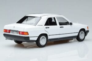 Mercedes 190 E W201 ホワイト Norev 1:18 183820 メタル - 画像 3/7
