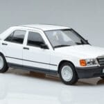 Mercedes 190 E W201 ホワイト Norev 1:18 183820 メタル - image 5 of 7