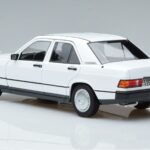 Mercedes 190 E W201 ホワイト Norev 1:18 183820 メタル - image 6 of 7