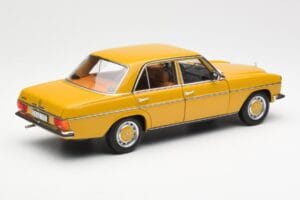 Mercedes 200/8 W115 サハラ イエロー Norev 1:18 183771 メタル - 画像 3/8