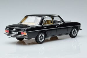 Mercedes 200 W115 リミテッドエディション Norev 1:18 183775 メタル - 画像 3/8