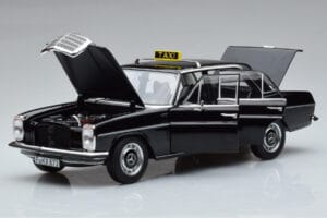 Mercedes 200 W115 タクシー Norev 1:18 183776 メタル - 画像 2/7