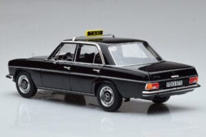 Mercedes 200 W115 タクシー Norev 1:18 183776 メタル - 画像 6/7