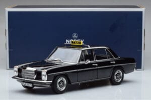 Mercedes 200 W115 タクシー Norev 1:18 183776 メタル - 画像 7/7