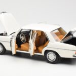 Mercedes 200 W115 ホワイト Norev 1:18 - image 5 of 8