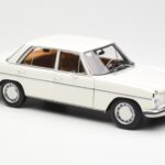Mercedes 200 W115 ホワイト Norev 1:18 - image 6 of 8