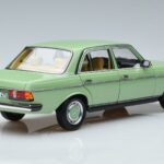 Mercedes 200 W123 グリーン Norev 1:18 183796 メタル - image 3 of 7
