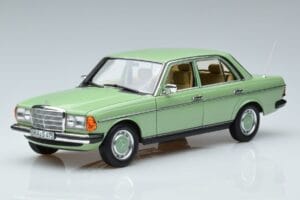 Mercedes 200 W123 グリーン Norev 1:18 183796 メタル
