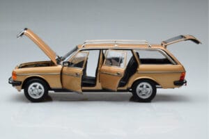 Mercedes 200T S123 AMG Package ベージュ Norev 1:18 183739 メタル - 画像 4/9