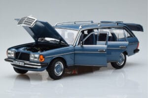 Mercedes 200T S123 ブルー Norev 1:18 183737 メタル - 画像 2/7