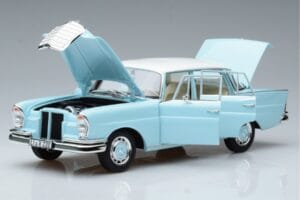 Mercedes 220 S W111 ブルー Norev 1:18 183920 メタル - 画像 2/7