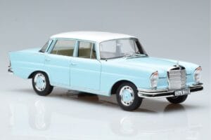 Mercedes 220 S W111 ブルー Norev 1:18 183920 メタル - 画像 5/7