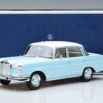 Mercedes 220 S W111 ブルー Norev 1:18 183920 メタル - image 7 of 7