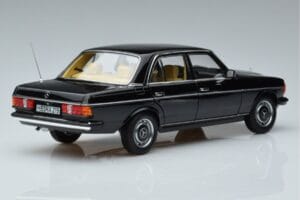 Mercedes 230E W123 リミテッドエディション Norev 1:18 183711 メタル - 画像 3/8