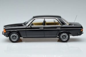 Mercedes 230E W123 リミテッドエディション Norev 1:18 183711 メタル - 画像 5/8