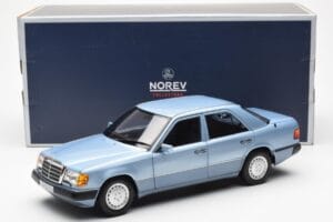 Mercedes 230E W124 ライトブルー メタリック Norev 1:18 183945 メタル - 画像 8/8