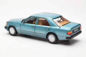 Mercedes 230E W124 ベリルメタリック ディーラーエディション Norev 1:18 B66040698 メタル - 画像 7/8